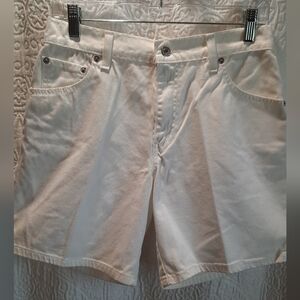 Levis Shorts Womans 6 White Denim Classic Fit Stretch Summer Casual Outdoor